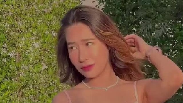 你可以成为自己的太阳，无需凭借谁的光。