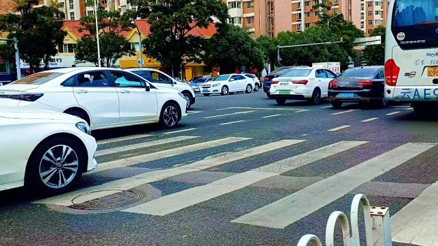 汽车刹车片简单三点判断该何时更换？