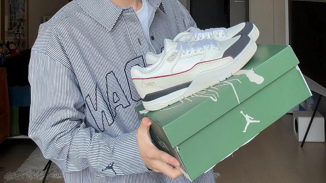 新鞋开箱 好Softcore的一双球鞋