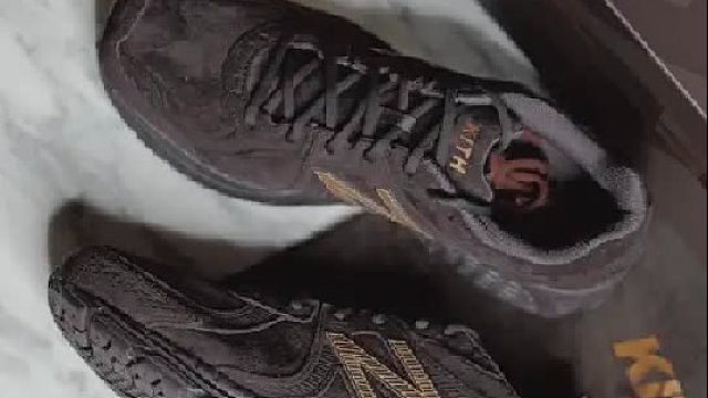 秋冬氛围感还得是Kith和NB New Balance 860V2 x Kith espresso