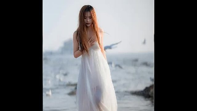 零下五度的海边遇到反季穿搭的仙女裙