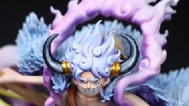 打破次元壁的雕像