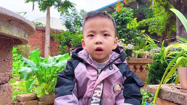 3岁儿子对爸爸灵魂拷问，句句戳中痛点，一看就不是省油的灯