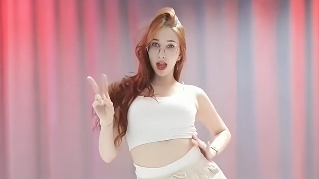 俄罗斯姑娘才艺表演24.03.07_静儿(拉达)