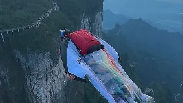 御剑乘风 心向凌云