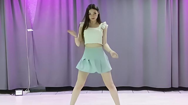 俄罗斯姑娘才艺表演24.03.10_空军(阿妮亚)04