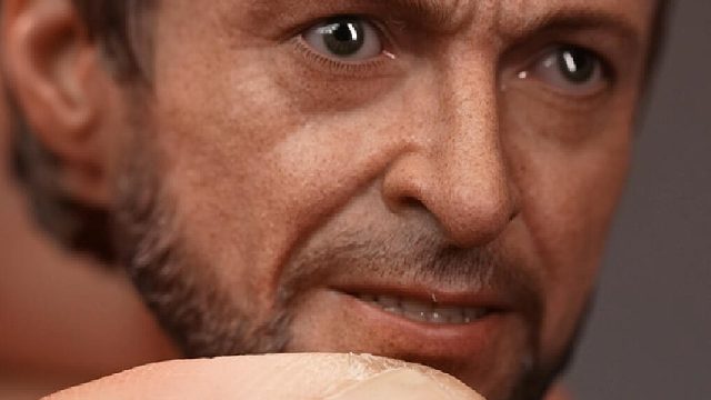 两千多块的金刚狼玩具，能有多还原？