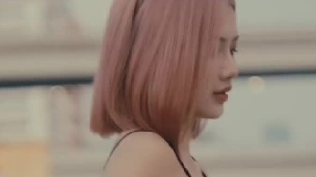 小猫喜欢谁就粘着谁 你也是吗