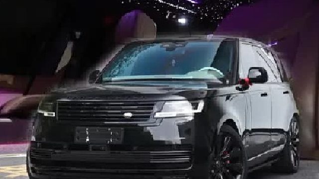 沉浸式带你体验 25新款揽胜行政 内外升级SV大满配效果