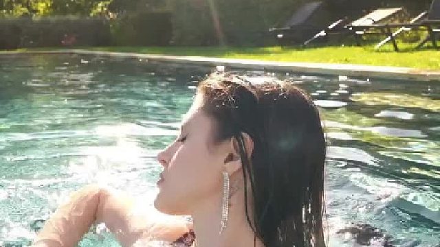 美女的可爱瞬间