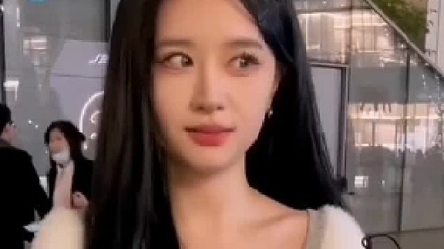 年纪小，应该说容易拿捏