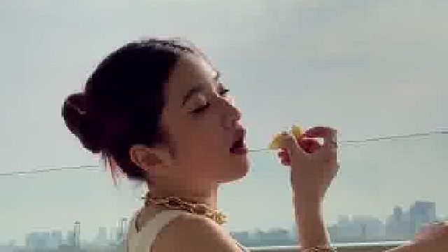 记忆就像在海里清点鱼的影子