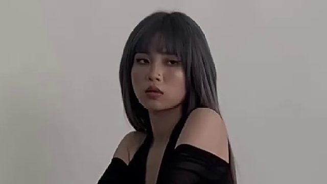 窗外阳光明媚 你心由我点缀