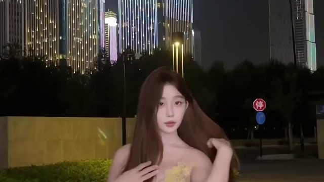 这个世界欠调教 你也是