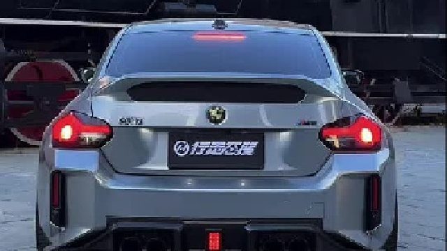 V款后备箱终于是越看越顺眼了