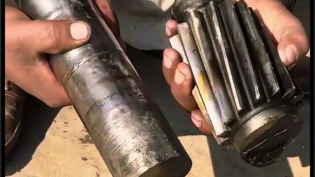 看老巴师傅如何维修损坏的齿轮轴的
