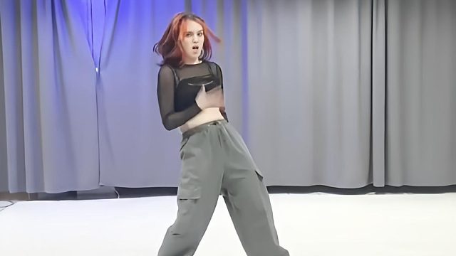 俄罗斯姑娘才艺表演24.03.13_小逗比(安娜)03