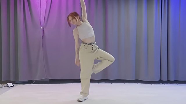 俄罗斯姑娘才艺表演24.03.14_小逗比(安娜)00