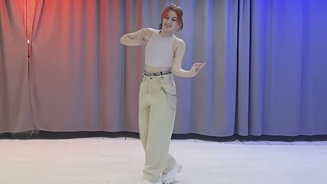 俄罗斯姑娘才艺表演24.03.14_小逗比(安娜)02