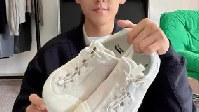 从六月等到现在的一双小众薄底…