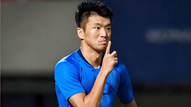 火爆江苏对抗赛！董洪麟报复蹬踹染红，南京苏州多人冲突