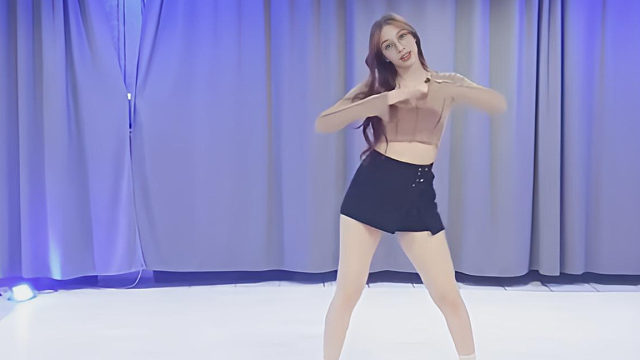 俄罗斯姑娘才艺表演24.03.14_静儿(拉达)01