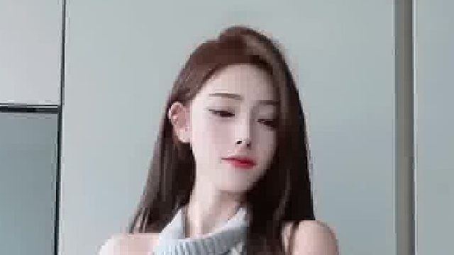 看了我这么久 你脚不麻吗