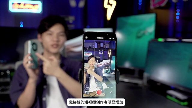 （最强无线麦克风横测，只重体验不看宣传）领夹麦哪个牌子好？看完我这期麦克风选购指南！！