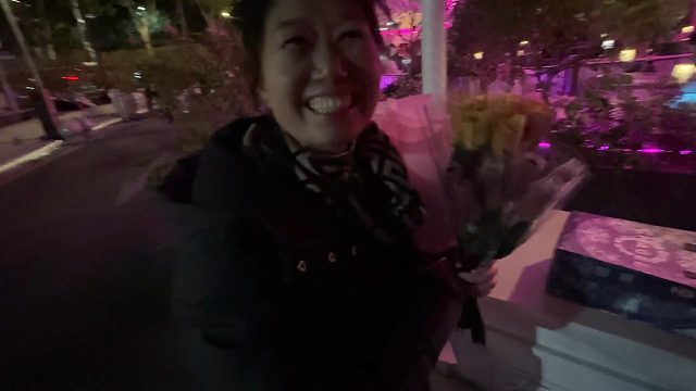 广州偶遇卖花阿姨