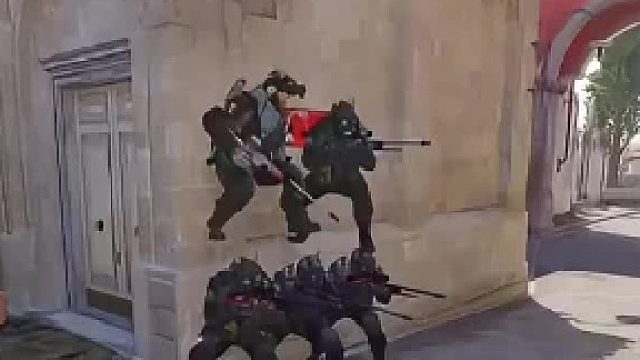 当队友说对面五把狙