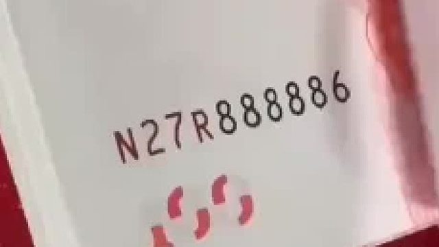 银行取钱眼看就要翻出6个8了，结果让人难以置信！