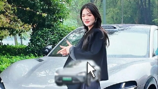 用女性汽车博主视角打开小米yu7