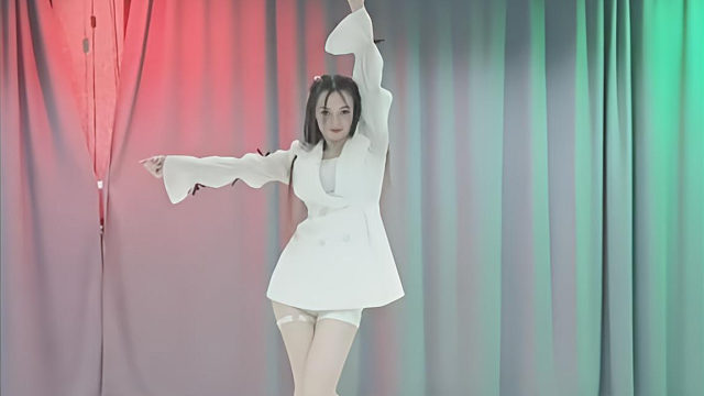 俄罗斯姑娘才艺表演24.03.17_空军(阿妮亚)02