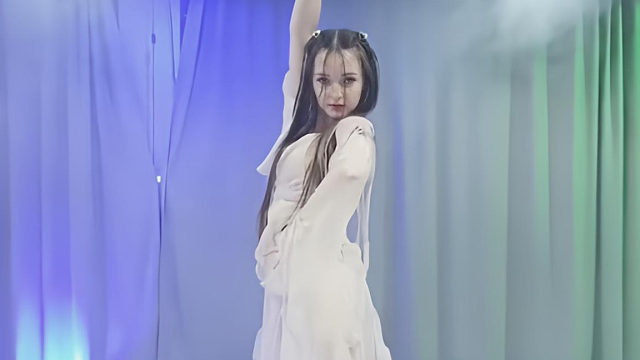 俄罗斯姑娘才艺表演24.03.17_空军(阿妮亚)06