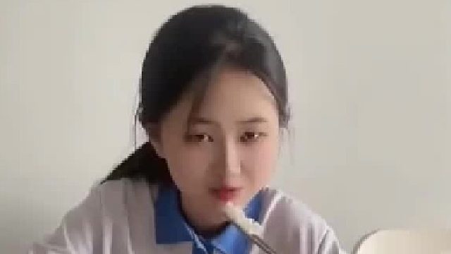 对于这么大年龄的学生来说一千五确实是一笔巨款