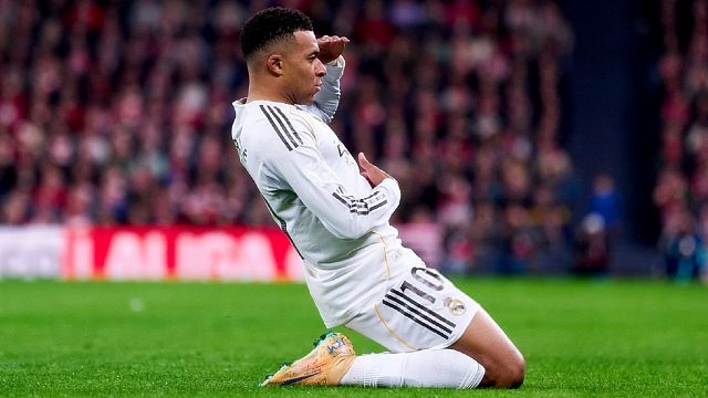 顶级射术！姆巴佩不讲理式双响：奔袭30米一条龙 轰世界波