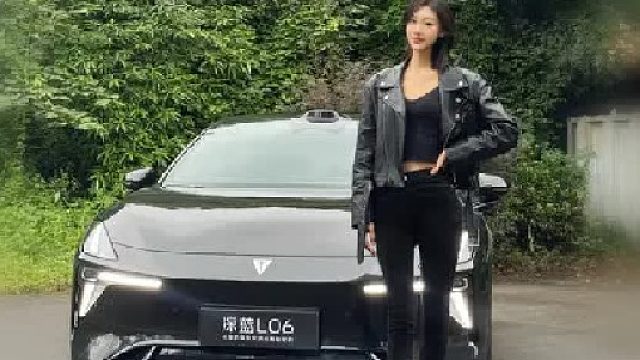 火锅也能泡脚？重庆，你让我陌生！