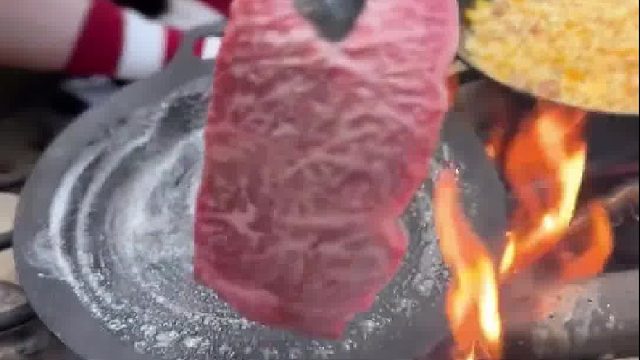 户外美食有他独特的魅力