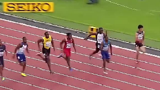 小兄弟冲线时和博尔特对视，博尔特笑了笑，猜想说啥