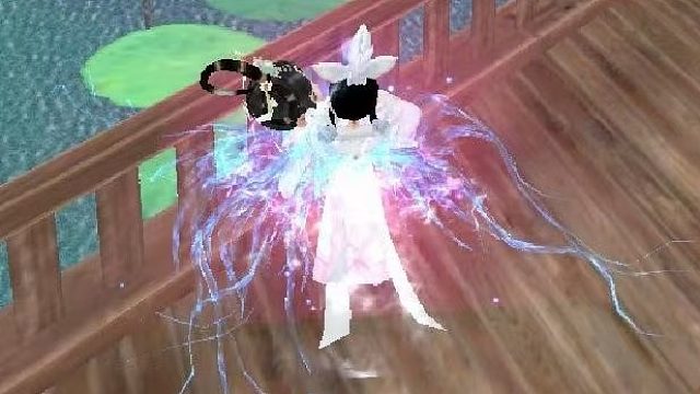 目前的状态：吃他的，喝他的，用他的，花他的，刷他的卡，他还得哄着我。