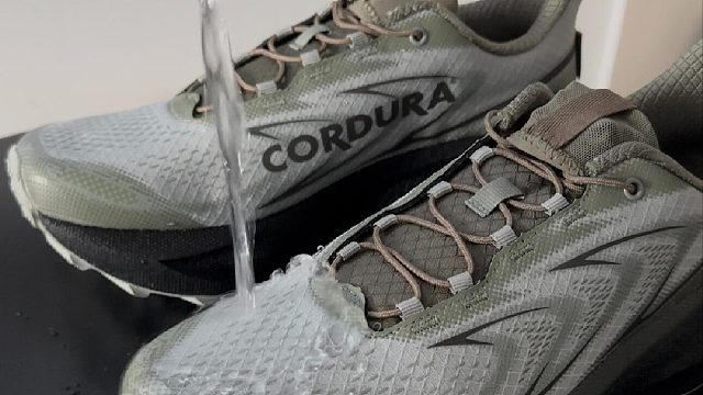 不是所有跑鞋都叫「全天候」！实测来了