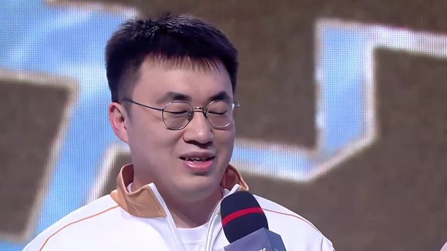 全明星表演赛，4保1Gala亚恒16杀杀疯，采访直言：太数值了！小虎：设计师看看吧！