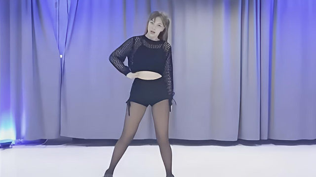 俄罗斯姑娘才艺表演24.03.18_烤肉(维多利亚)