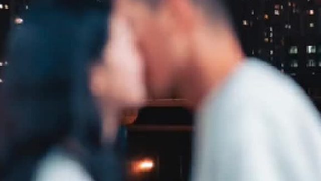 当我跨过沉沦的一切，向着永恒开战的时候，你就是我的军旗。