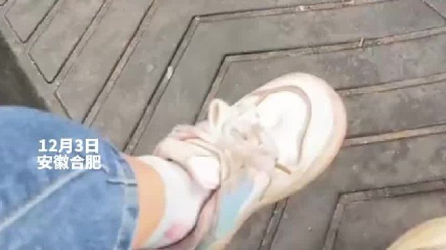 为什么有些网约车不干净？男子打网约车34.7公里实付52.14元，上车后发现司机只到手34.58元，网友：不是不洗车