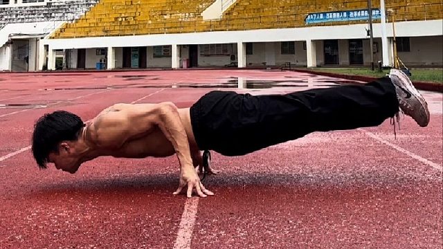 足够努力，就不会倍感压力！