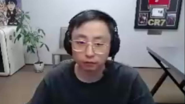 【Uzi】和K神老妹团建下棋，K神：theshy在吗？乌兹：不在！K神：说白了，那都不在了！