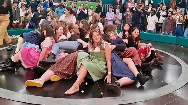 转轮盘挑战，规则很简单，坚持到最后的就能获得一万美金