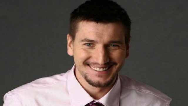 《星星敢死队》1/2上集：侦察小队为躲避德军竟冒死身陷沼泽！