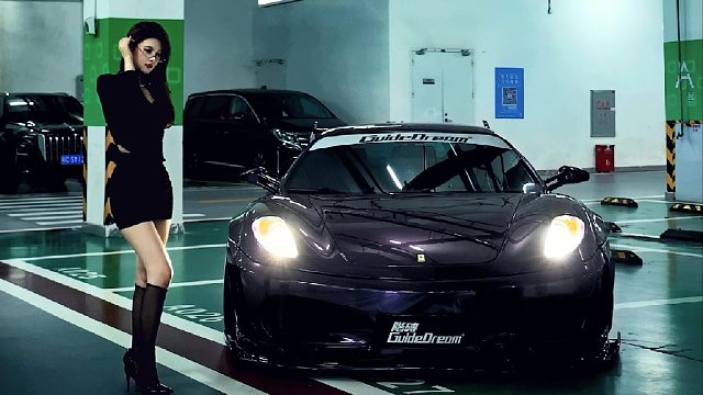 宽体法拉利，你就说帅不帅？！